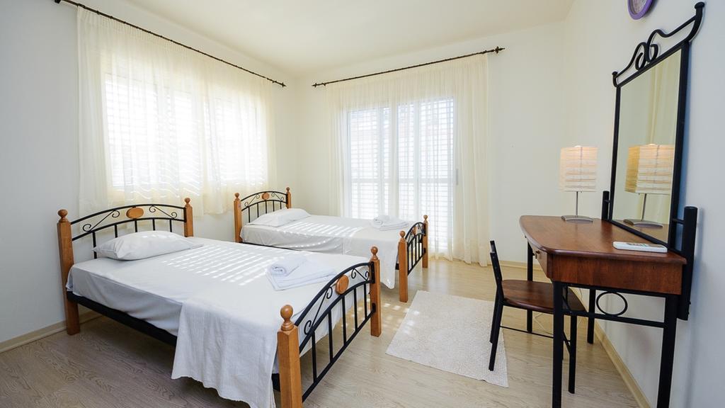 Pernera Holiday Villa 015 Protaras Zimmer foto