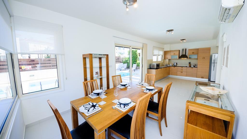 Pernera Holiday Villa 015 Protaras Zimmer foto